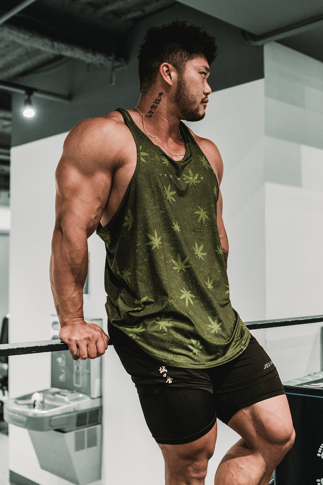 Graphic Muscle Stringer - Weed